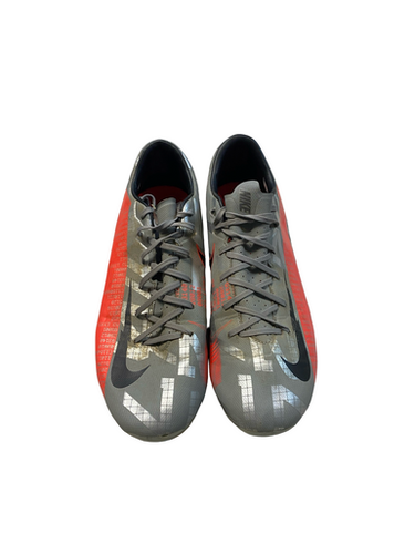 Used Nike Soccer Cleats Grey Senior 7 11706-S000368471