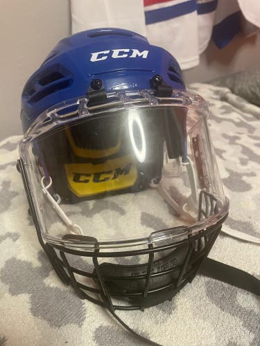 Medium CCM Tacks 210 Helmet (Used)