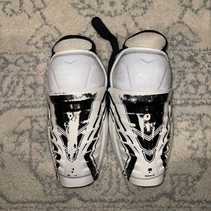 Junior CCM LTP 8" Shin Pads (Used)