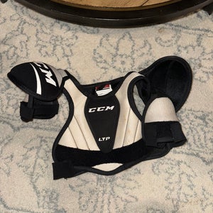 Medium Youth CCM LTP Shoulder Pads (Used)