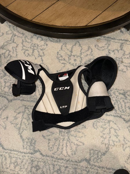 Medium Youth CCM LTP Shoulder Pads (Used)