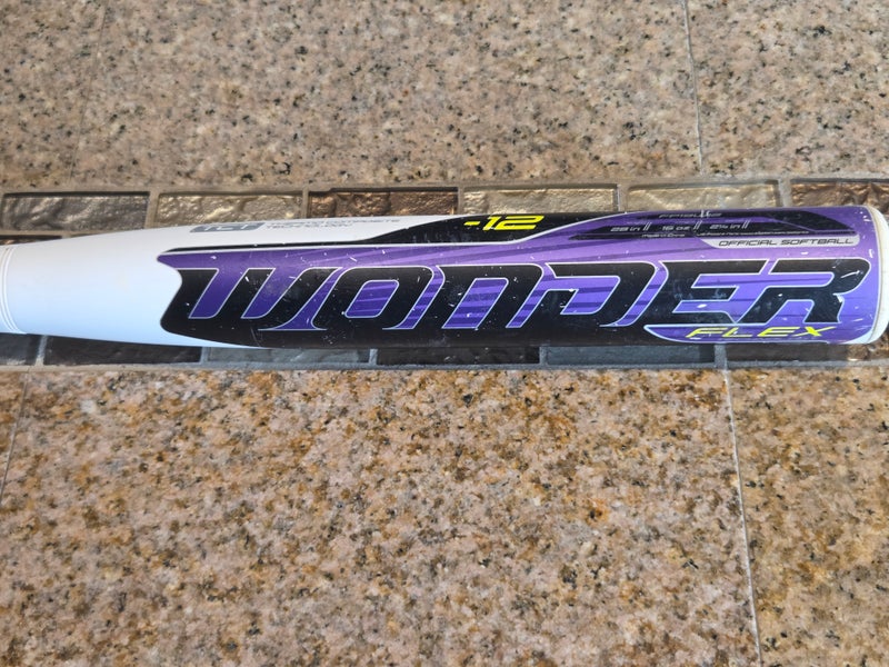 Easton Wonder Composite Bat (-12) 28" (used)