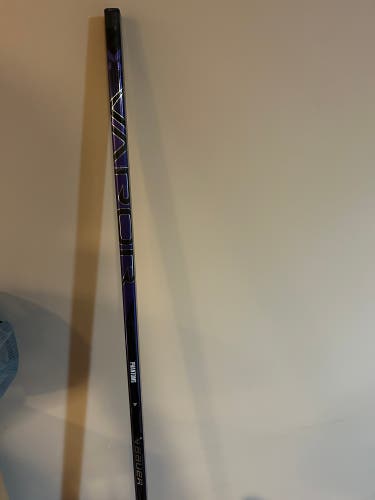 Senior Bauer Vapor Hyperlite 2 Right Handed Hockey Stick P92M 87 Flex Pro Stock (Used)