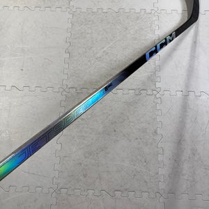 Single- CCM JetSpeed FT8 Pro Right Handed Hockey Stick P29 75 Flex (New)