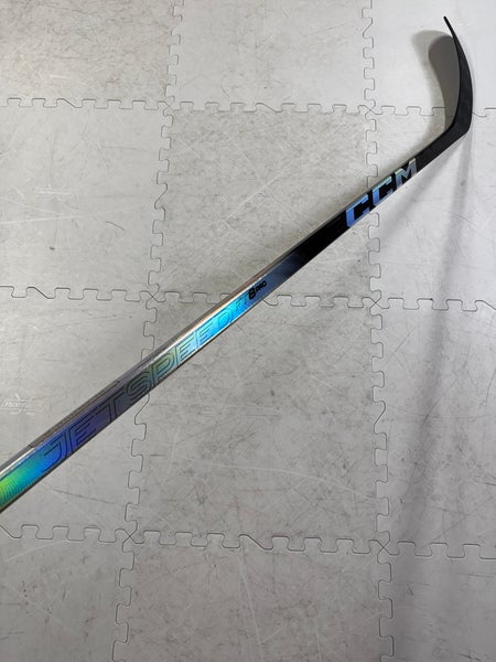 Single- CCM JetSpeed FT8 Pro Right Handed Hockey Stick P29 75 Flex (New)