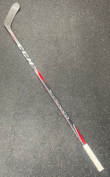 Senior CCM JetSpeed Right Handed Hockey Stick P28M 85 Flex (Used)