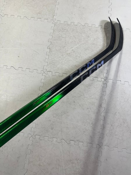 2 Pack-CCM JetSpeed FT8 Pro Right Handed Hockey Stick P28 75 Flex (New)