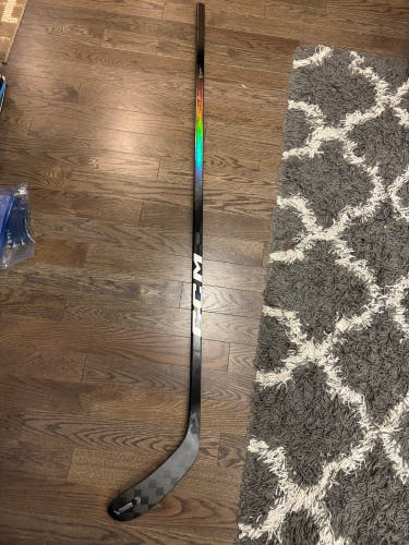 Senior CCM JetSpeed FT8 Pro Left Hand Hockey Stick P28 70 Flex Pro Stock (New)
