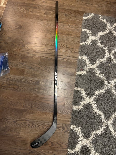 Senior CCM JetSpeed FT8 Pro Left Hand Hockey Stick P28 70 Flex Pro Stock (New)