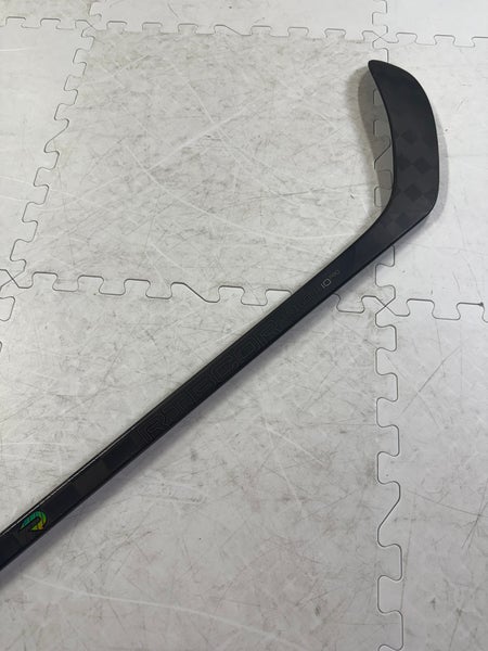 Single-CCM Ribcor Trigger 10 Pro Right Handed Hockey Stick P28 75 Flex (New)