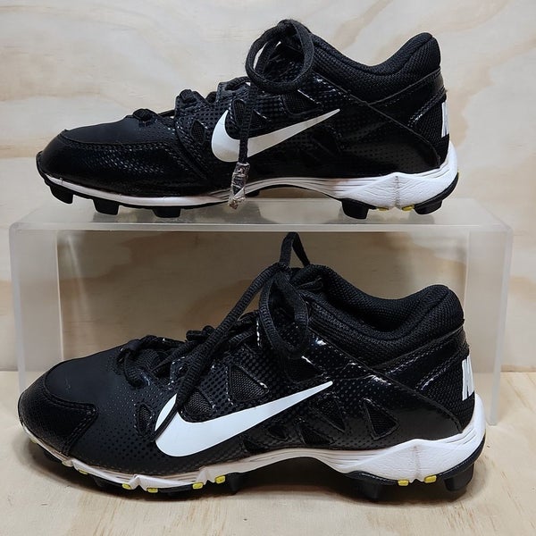 Nike Fast Flex Baseball Softball Cleats Black White Youth 2.5 Athletic Shoe