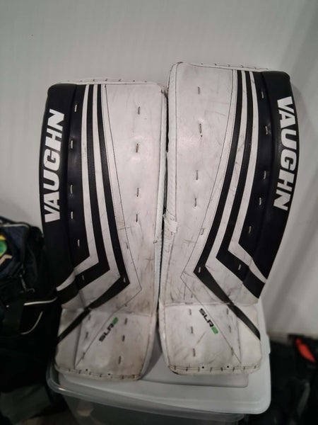32" 2019 Vaughn Ventus SLR2 Pro Goalie Leg Pads Pro Stock (Used)