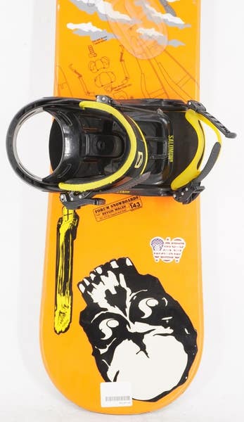 Forum Devun Walsh Snowboard 143 cm w/ Bindings (Fits US Size 9.5