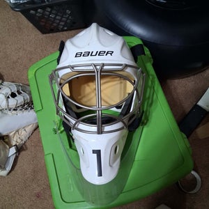 Senior 2008 Bauer NME 3 Goalie Mask