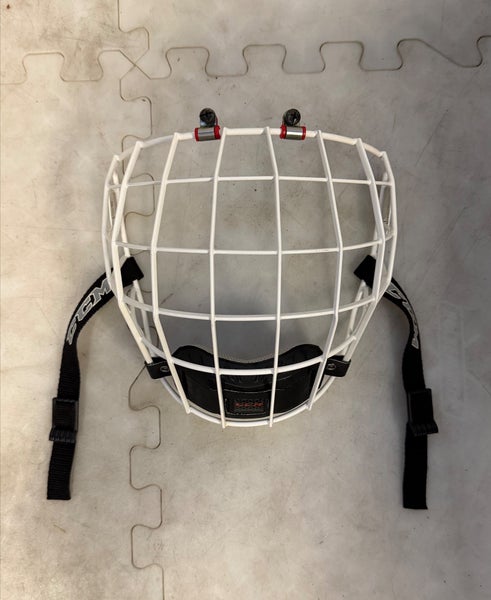 NEW Medium CCM Resistance R300 Full Face Cage - White