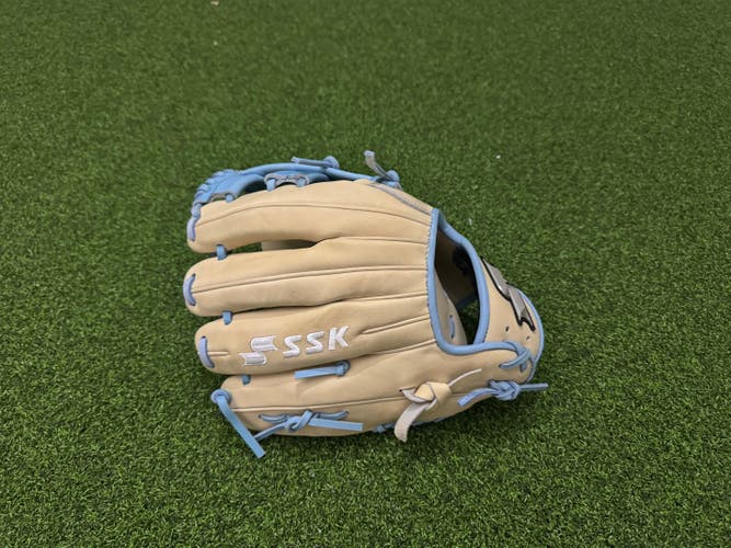 SSK RH Z7 Baseball Glove 11.75" (New)