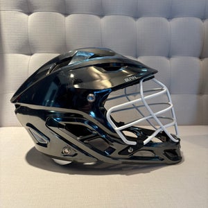 Warrior Burn Chrome Men’s Lacrosse Helmet (Used)