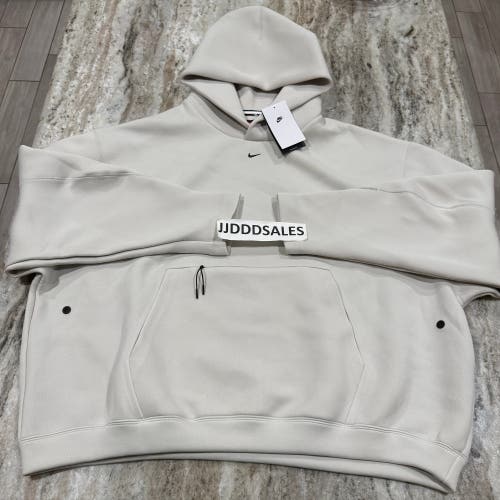 Nike Tech Fleece Oversized Heavyweight Hoodie HV6535-072 Light Bone Men’s Sz XL
New With Tags-$140