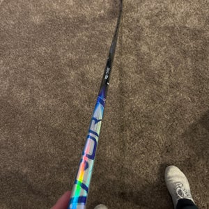 Senior Bauer Vapor FlyLite Right Handed Hockey Stick P92 77 Flex (New)