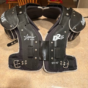 Medium Adult Douglas Legacy Shoulder Pads (Used)-