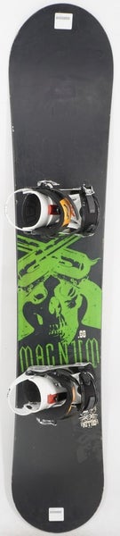 Nitro Magnum Snowboard 168 cm w/ Bindings (Fits US Size 8.0 - 12.0) Used