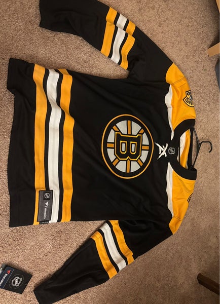 Black Boston Bruins jersey brand new