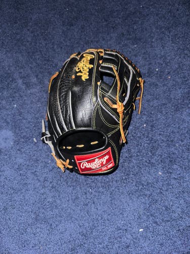 Rawlings R2G Heart of the Hide RH Outfield Baseball Glove 12.75" (Used)