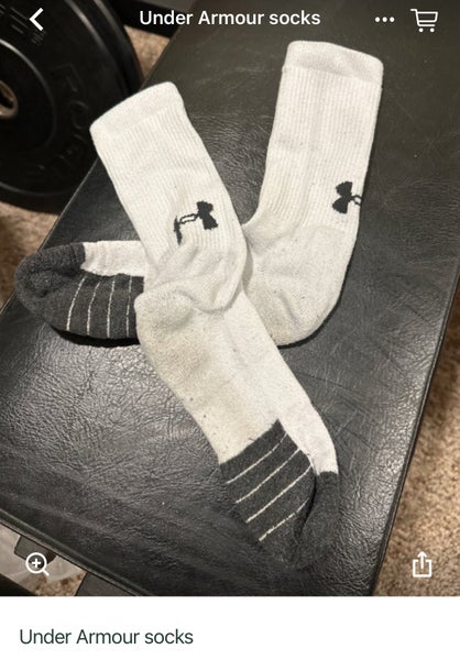 White Men's Large Under Armour Socks (Used)
