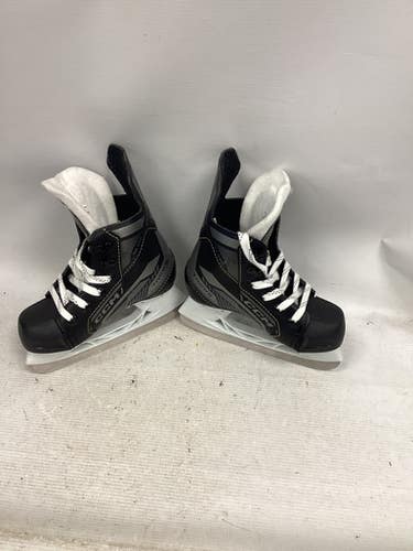 Used CCM AS 550 Youth Hockey Skate Youth 11.0 11851-S000040225