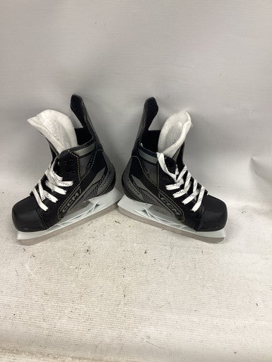 Used CCM AS 550 Youth Hockey Skate Youth 11.0 11851-S000040225