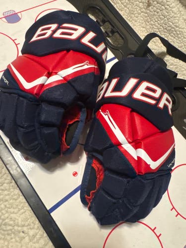 New S25 VAPOR FLY40 13" NVG GLOVE ****RED/WHITE/BLUE****LIKE NEW***