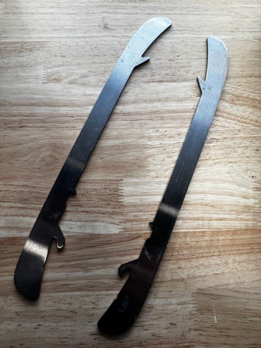 NHL Pro Stock Used Game Used Bauer LS3 296 Skate Blades / Runners