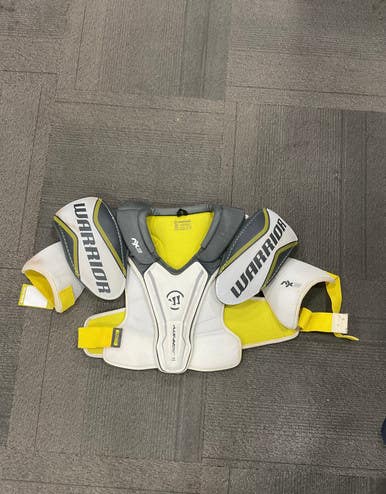 Used Warrior DYNASTY Senior Shoulder Pads White LG 11614-S000226930