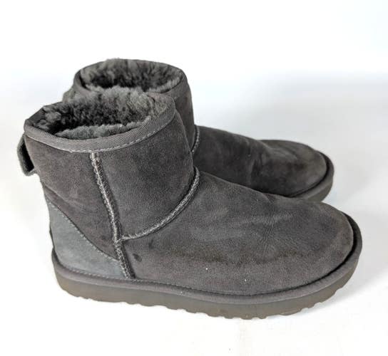 UGG Classic Mini II Grey Women's Slip On Sheepskin Ankle Boots Size 6 1016222