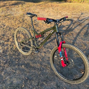 Unisex 2019 Commencal Meta AM V4.2 Race 27.5 Mountain Bike M (Used)