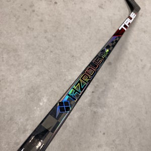 80 Flex P28 True HZRDUS Smoke Senior Left Hand Pro Stock (New) NHL