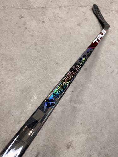 80 Flex P28 True HZRDUS Smoke Senior Left Hand Pro Stock (New) NHL