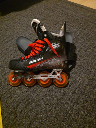 Bauer Hockey Skates Regular Width 11 (Used)