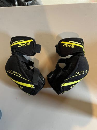 Senior Medium Warrior Alpha DX5 Elbow Pads (Used)