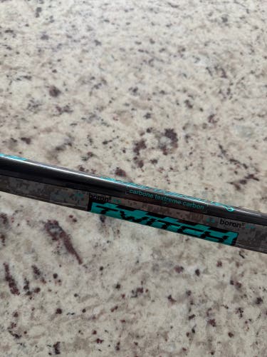 Senior Bauer Twitch Right Handed Hockey Stick P92 77 Flex