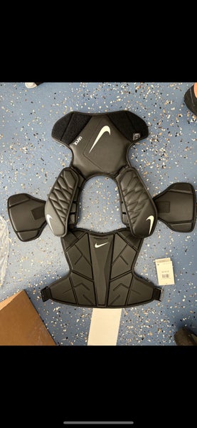 Medium Adult Nike Shoulder Pads (New)