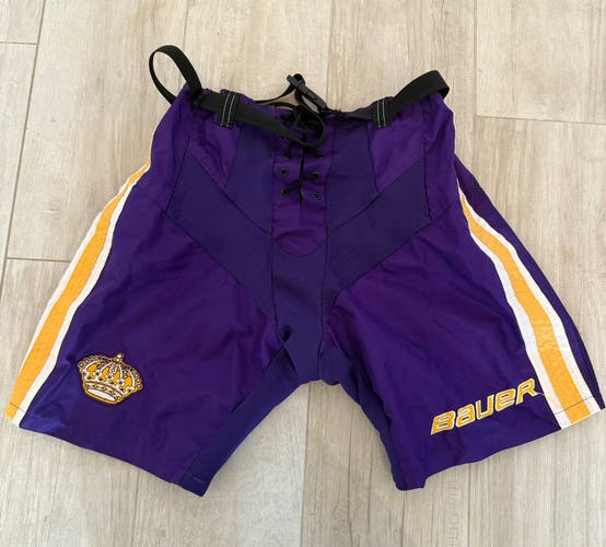 Hockey Player Pant Shell (Kings Logod) - JR XL