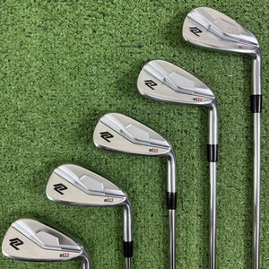 New Level Gi 22 Iron Set 7-PW AW Elevate MPH 95 Steel Regular Flex +1 Long