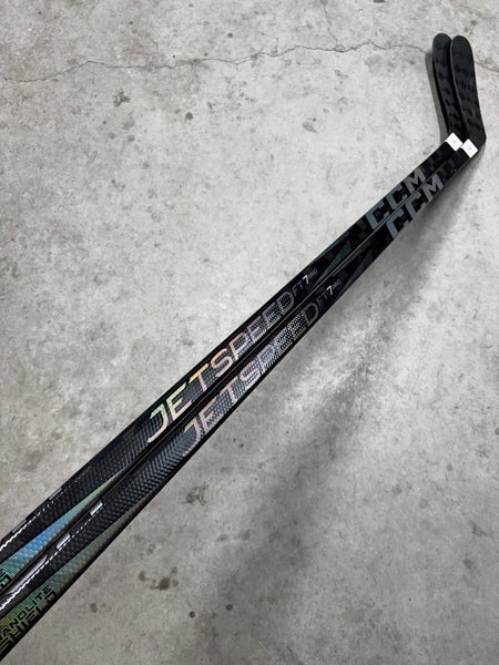 2 PACK 95 Flex P28M Senior CCM Jetspeed FT7 Pro Left Hand Hockey Stick Pro Stock (New) NCAA