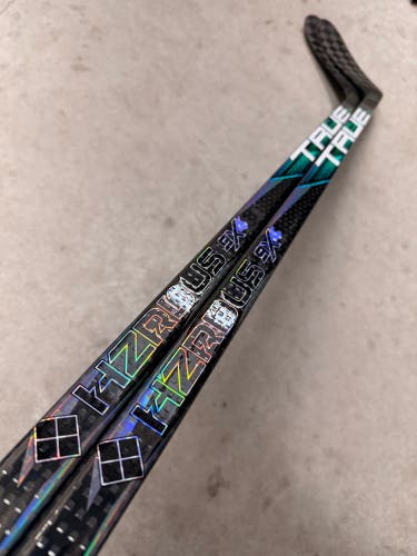 2 Pack 80 Flex P28M HZRDUS Smoke Senior True Left Hand Pro Stock (New) NHL Aquamarine