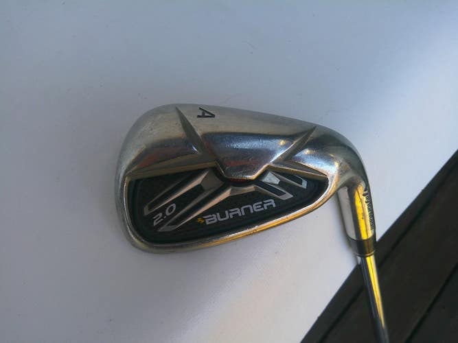 TaylorMade BURNER 2.0 Approach Wedge w/ Stiff Flex Shaft - NEW GRIP