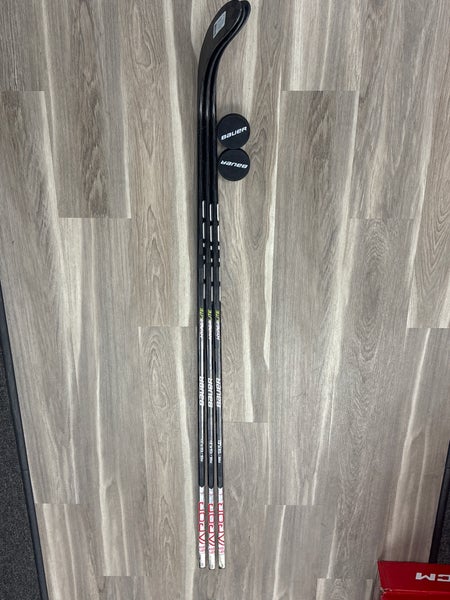 Senior Bauer Vapor Hyperlite Left Hand Hockey Stick P28 102 Flex (New)