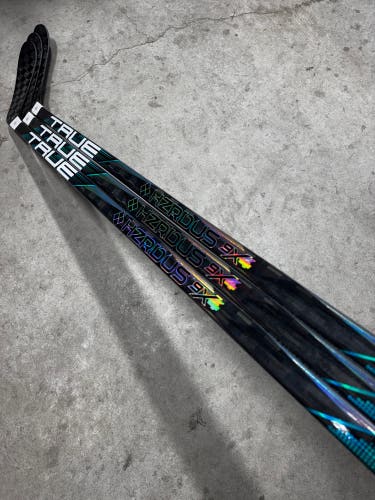 3 PACK 50 Flex P28 Hzrdus Smoke intermediate True Right Hand Pro Stock (New) NHL