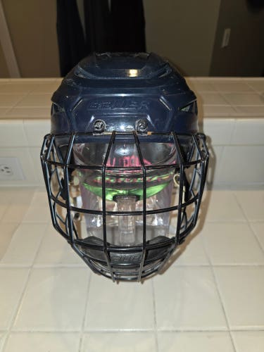 Bauer Hyperlite Helmet Combo with Cage