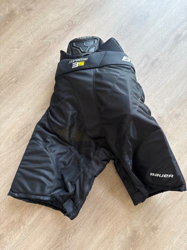 Senior Large Bauer Supreme 3S Hockey Pants (Used)